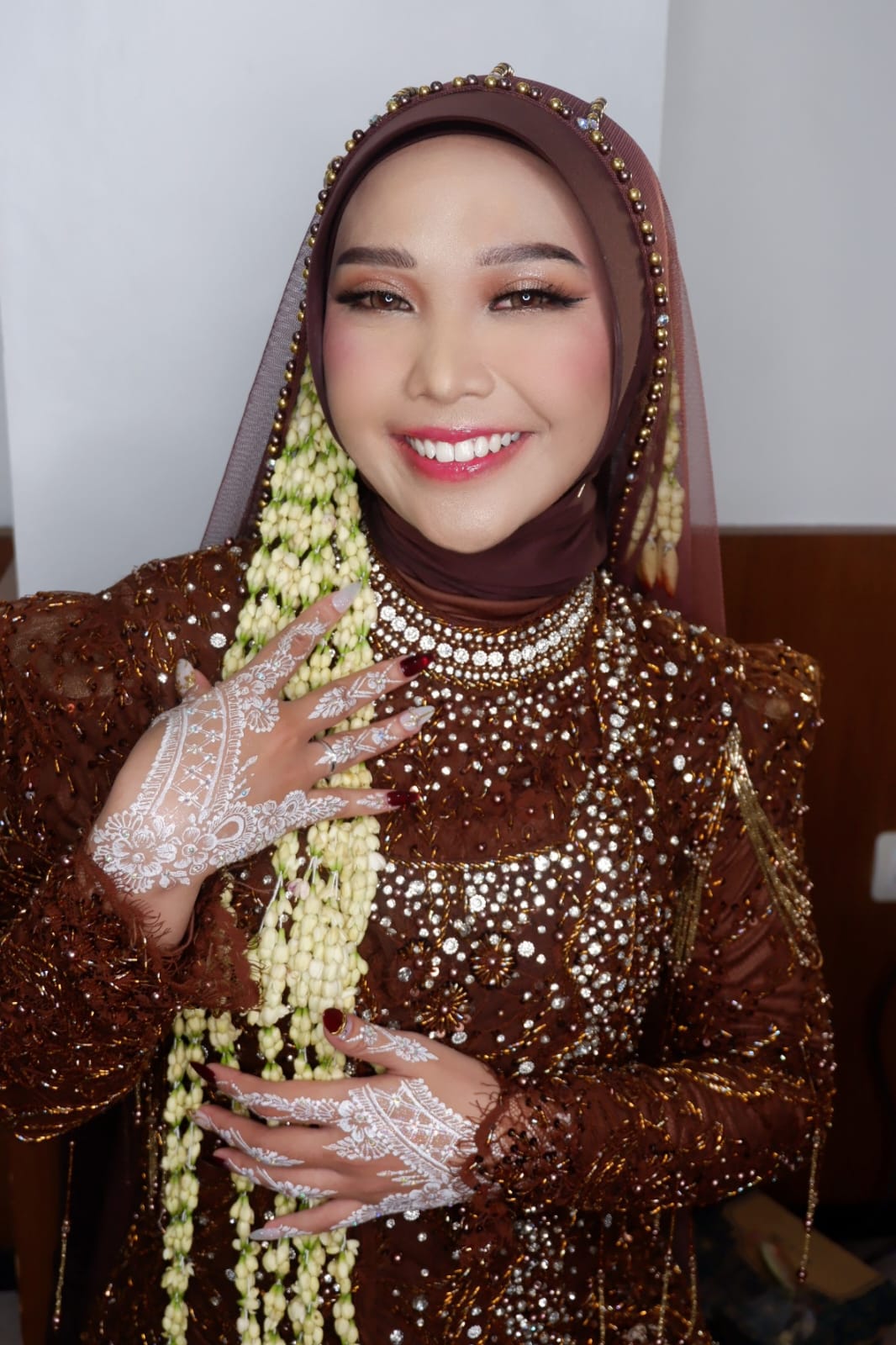 Detail makeup pengantin hijab TataSeptiana Art